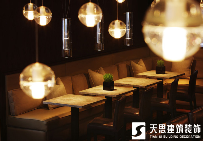 <a href=http://www.huadesports.cn/anli/ target=_blank class=infotextkey>合肥工裝</a>公司